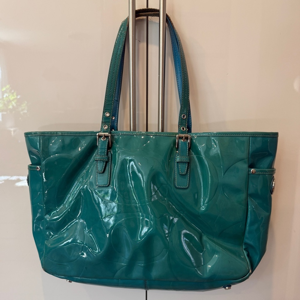 COACH Beautiful and Bright Vintage Tote Bag